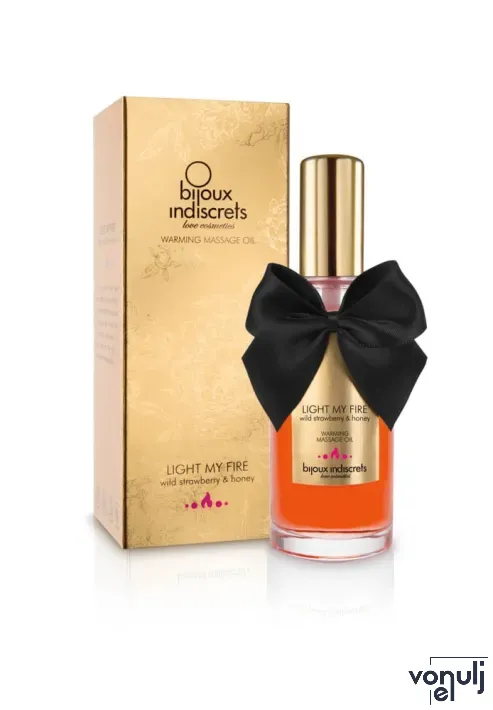 BIJOUX INDISCRETS masszázsolaj Aphrodisia Light My Fire Wild Strawberry Warming 100 ml - vadmálna illattal, melegítő hatással