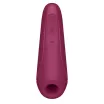SATISFYER léghullámos csiklóizgató Curvy 1+ Rose Red - rezgő funkcióval, bordó színben, vízálló, akkumulátoros, ingyenes applikációval