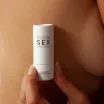 BIJOUX INDISCRETS stimuláló parfüm Full Body Solid Perfume 8 g - vágykeltő hatással, a test egészére felvihető, kókusz illattal