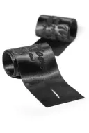 BIJOUX INDISCRETS kötöző Silky Sensual Handcuffs - selymes anyagból, fekete színben