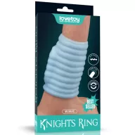 LOVETOY péniszmandzsetta Vibrating Wave Knights Ring - kék színben, vibrációs funkcióval, hullámos stimuláló felszínnel, vízálló, elemes