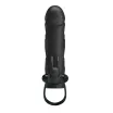 PRETTY LOVE péniszköpeny Penis Sleeve With Ball Strap - fekete színben, vibrációs funkcióval, csiklóizgatóval, vízálló, elemes, (14 cm)