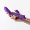NS NOVELTIES csiklóizgatós vibrátor Royals Duchess Metallic Purple - lila színben, g-pontos, vízálló, akkumulátoros